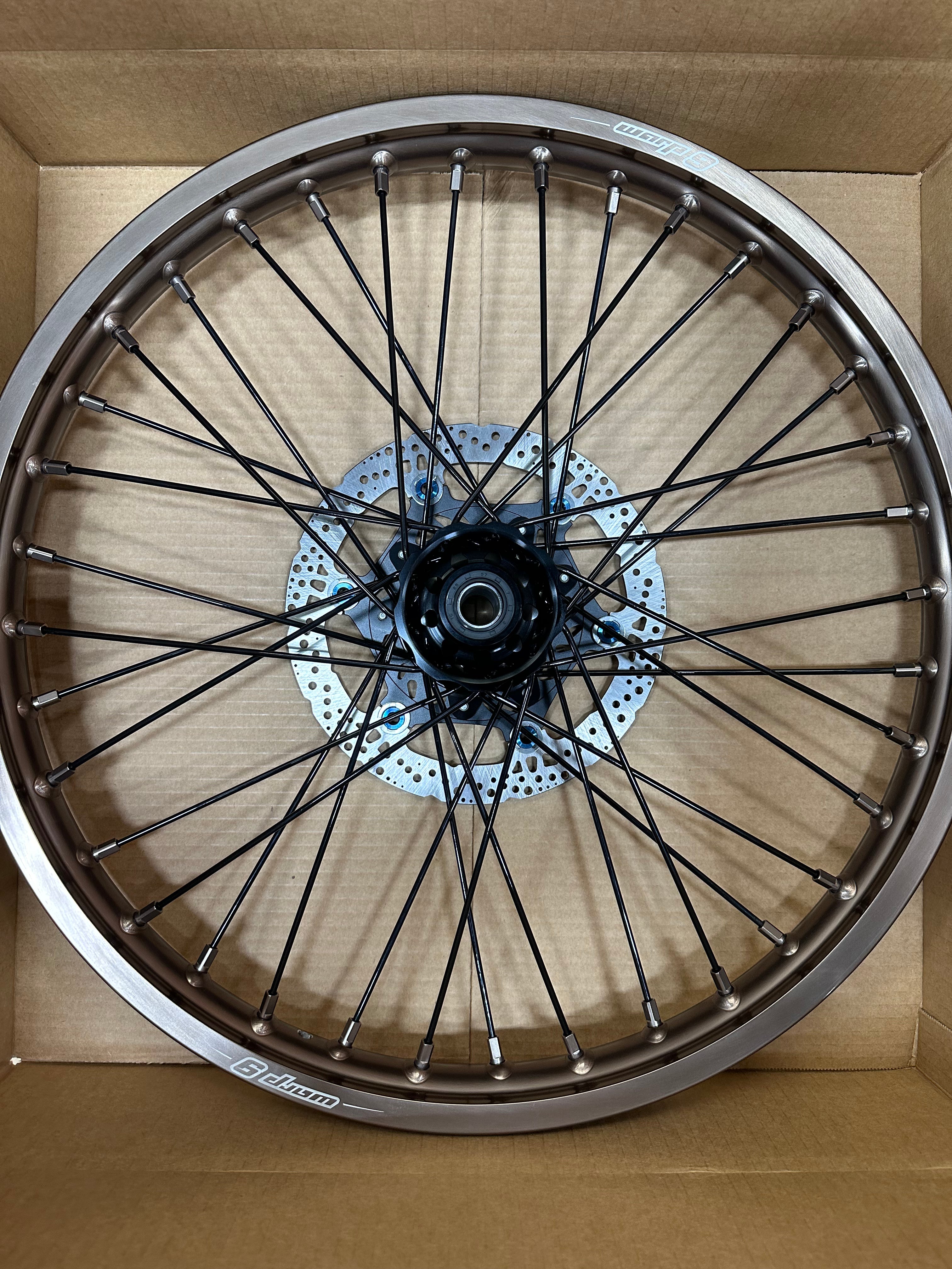 Ultra Bee 18/21" wheel and tire combo - Warp 9